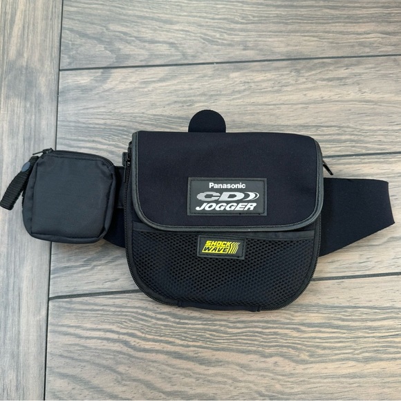 Vintage Panasonic Shock Wave CD Jogger belt bag